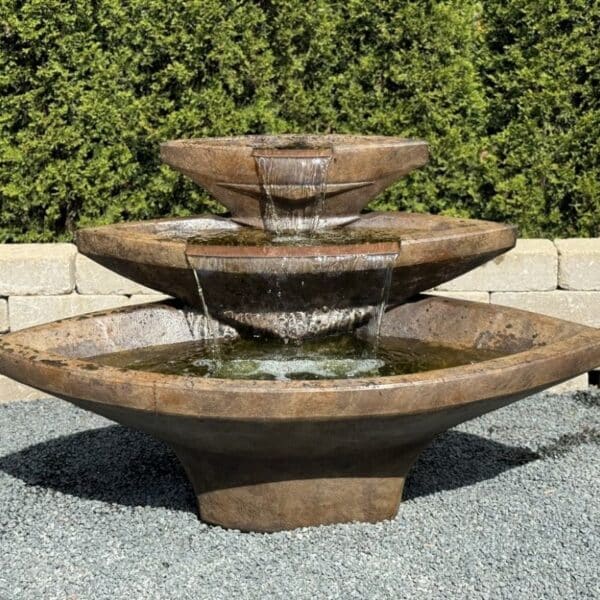 Stonecasters, Kayak Fountain