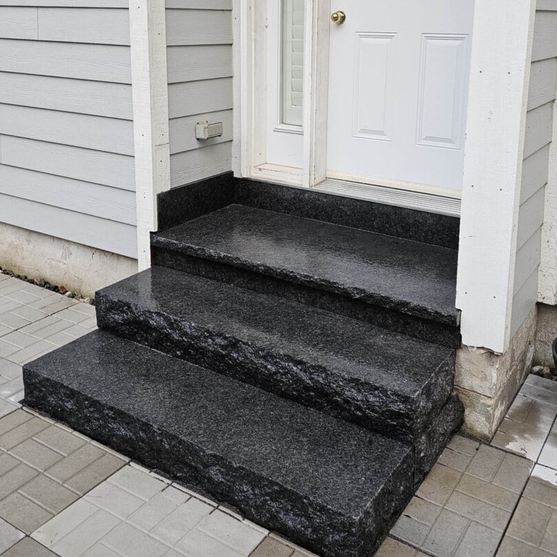 Steps Highland Black Rocked 16"x72" - Image 2