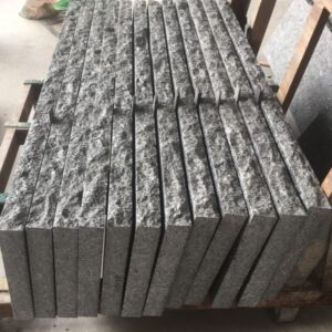 Tread Highland Black Rockfaced