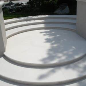Valders Dovewhite Tread Bullnose 13.5x48x2