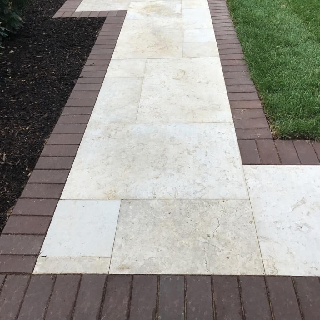 Paver combo of Stardust Jerusalem Limestone and Whitacre Greer #33 Pavers
